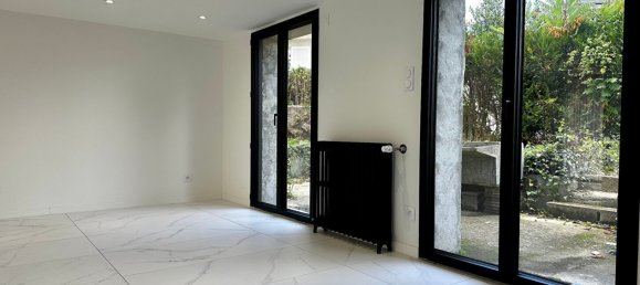 4 bedrooms House in Tours, France No. 235968 12