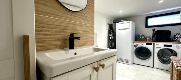 4 bedrooms House in Tours, France No. 235968 10