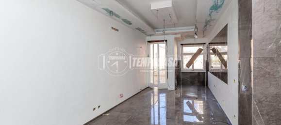 Apartamento de 3 habitaciónes en Chieri, Italy No. 128350 3