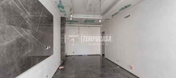 Apartamento de 3 habitaciónes en Chieri, Italy No. 128350 5