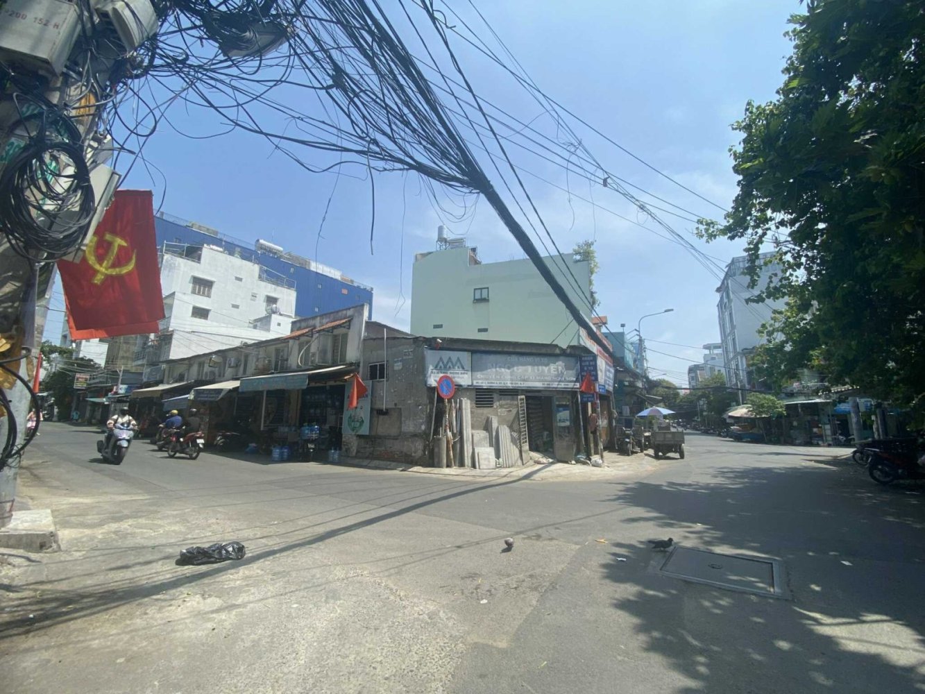 368m² Townhouse in District 7, Vietnam No. 19170