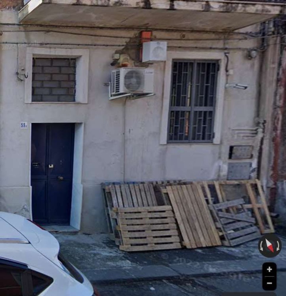 Apartamento de 4 habitaciónes en Catania, Italy No. 46974