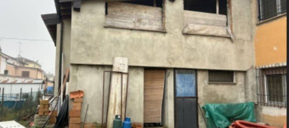 3 bedrooms Apartment in Finale Emilia, Italy No. 374718 7