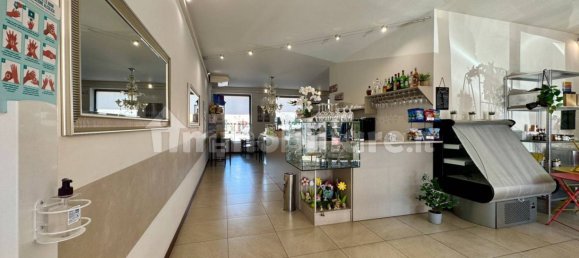 1-Zimmer Gewerbliche Immobilie in Rudiano, Italy, Nr. 272747 2