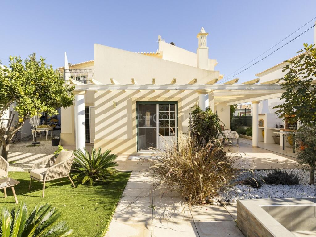 4 bedrooms Villa in Tavira, Portugal No. 318565