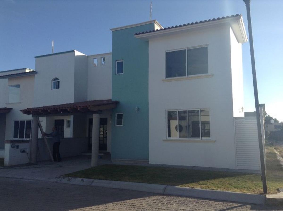 3 bedrooms House in Queretaro, Mexico No. 182459