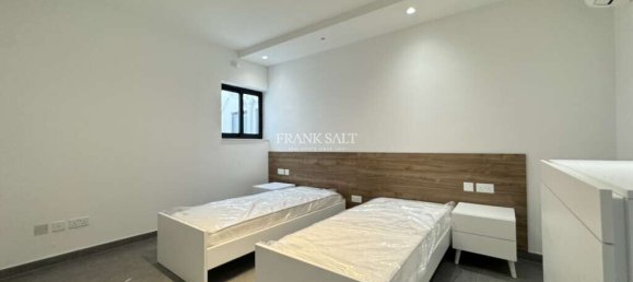 3 bedrooms Apartment in Balzan, Malta No. 5227 5