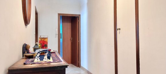 3 rooms Apartment in Recanati, Italy No. 83147 8