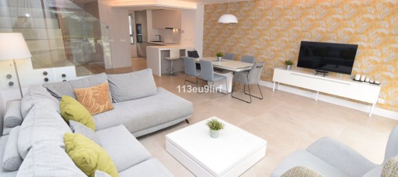 3 bedrooms Townhouse in Mijas, Spain No. 141073 2