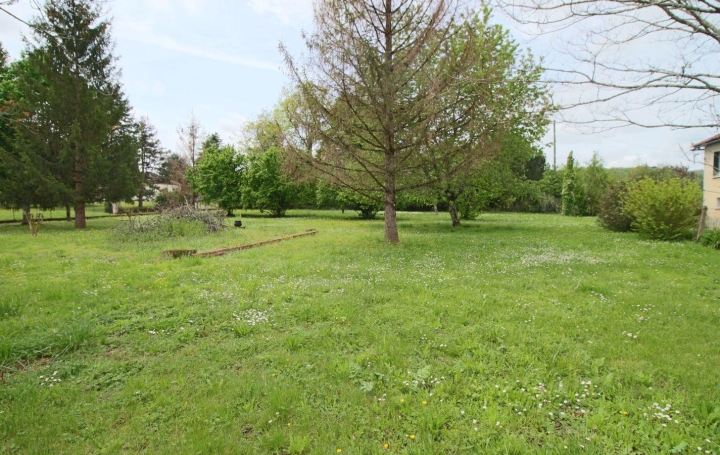  Land in Puy-l'Eveque, France No. 99726
