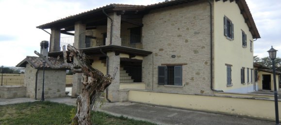 18 Schlafzimmer Villa in Deruta, Italy, Nr. 125713 3