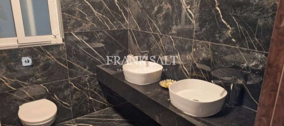 3 bedrooms Penthouse in Mosta, Malta No. 11118 7