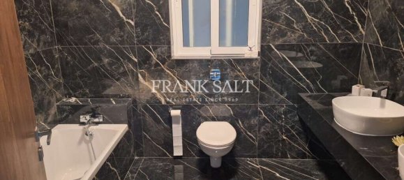 3 bedrooms Penthouse in Mosta, Malta No. 11118 6