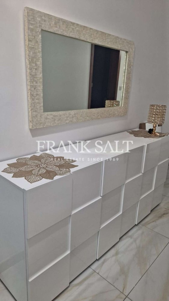 3 bedrooms Penthouse in Mosta, Malta No. 11118