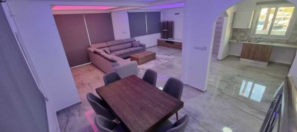 5 bedrooms House in Paphos, Cyprus No. 16645 4