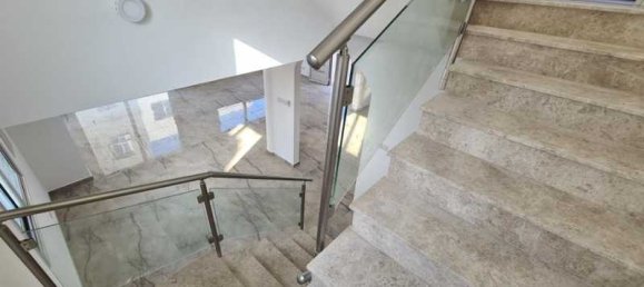 5 bedrooms House in Paphos, Cyprus No. 16645 5