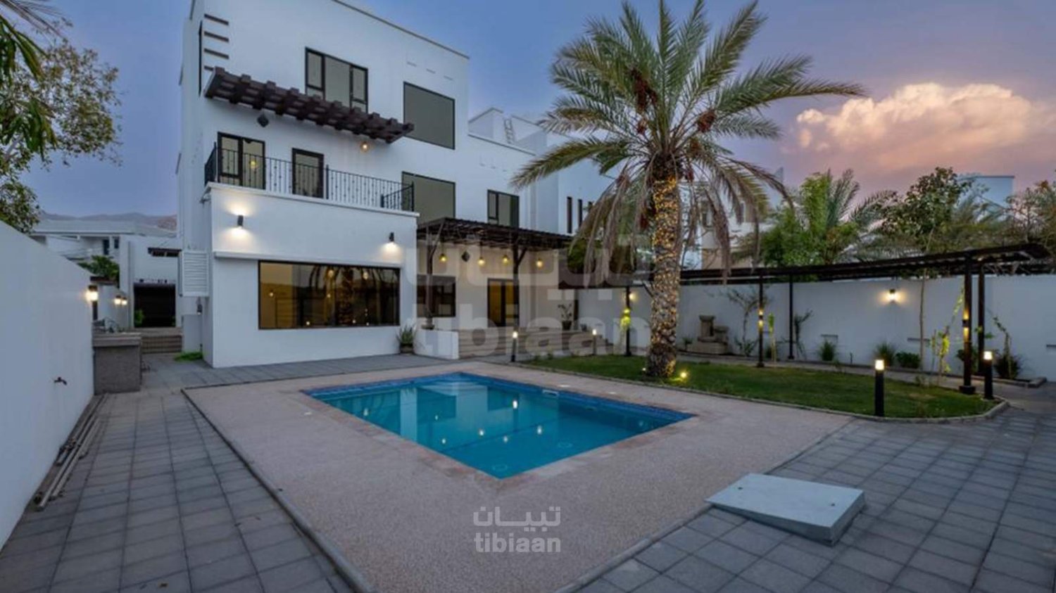 4 bedrooms Property in Bawshar, Oman No. 506