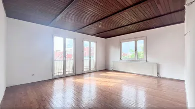 Apartamento de 3 habitaciónes en Wiener Neustadt, Austria No. 212025