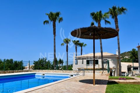 5 bedrooms Villa in Faro, Portugal No. 190180