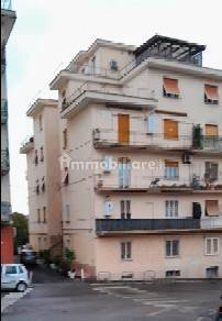 3 bedrooms Apartment in Bracciano, Italy No. 388903