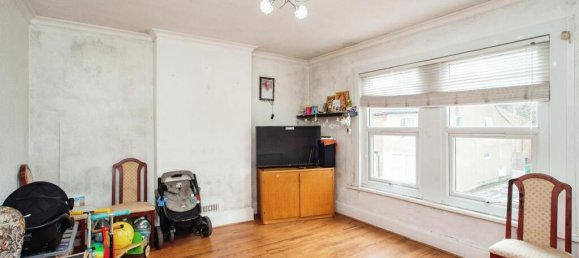 2 Schlafzimmer Maisonette-Wohnung in Watford, United Kingdom, Nr. 6156 3