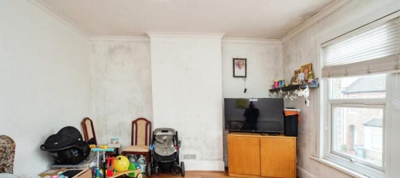 2 Schlafzimmer Maisonette-Wohnung in Watford, United Kingdom, Nr. 6156 17