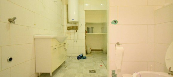 3-salle Appartement à Brigittenau, Austria No. 183137 12