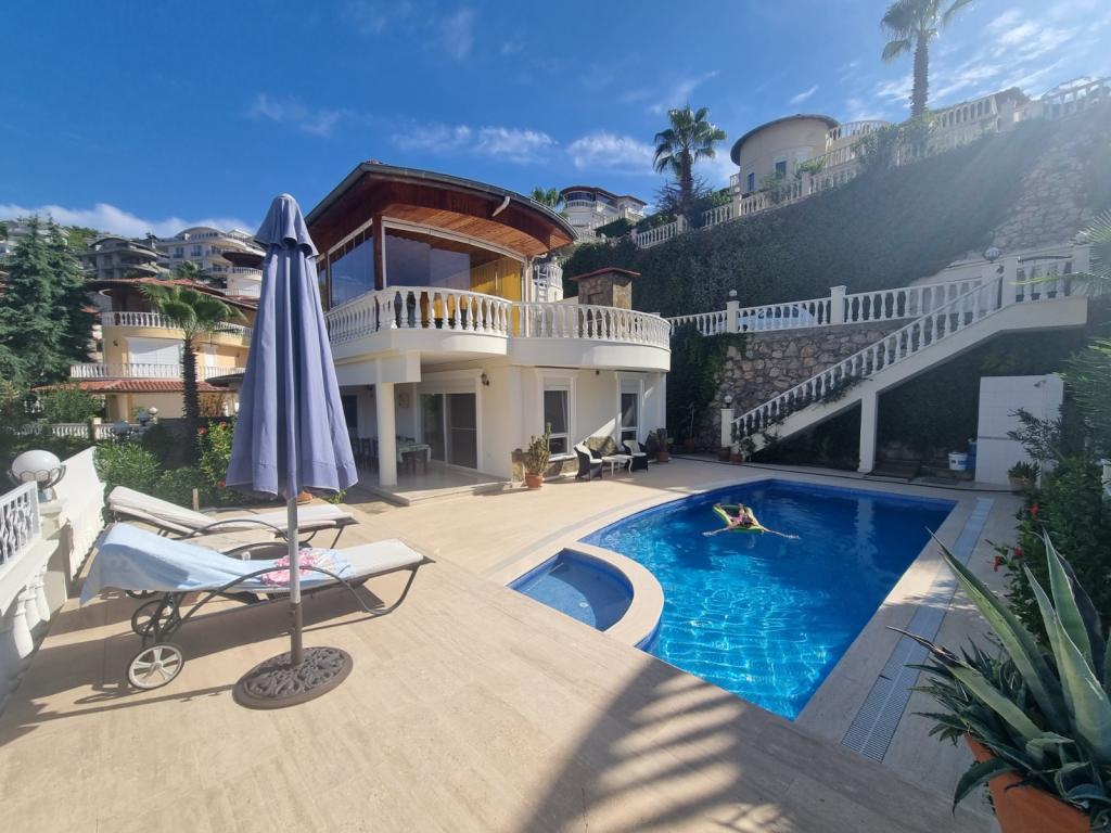 5-Zimmer Wohnung in Kargicak, Turkey, Nr. 10874