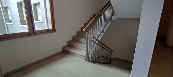 3 rooms Apartment in Pordenone, Italy No. 99019 6