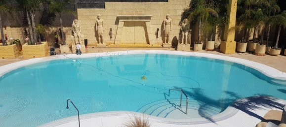 6 bedrooms Villa in Cadiz, Spain No. 84827 29