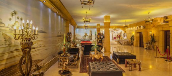 6 bedrooms Villa in Cadiz, Spain No. 84827 11