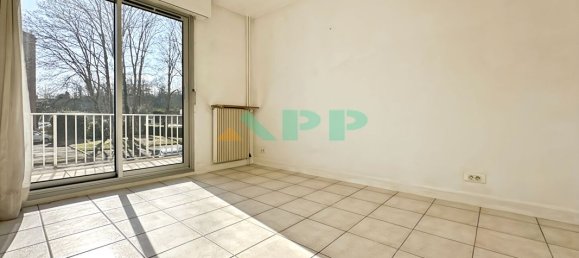 1 bedroom Apartment in Juvisy-sur-Orge, France No. 128349 8