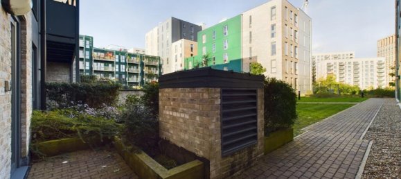 2 bedrooms Apartment in London, United Kingdom No. 6339 10