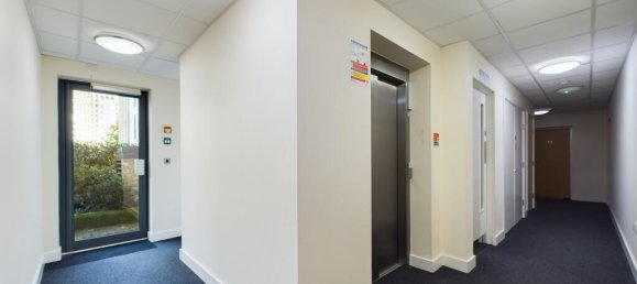 2 bedrooms Apartment in London, United Kingdom No. 6339 12