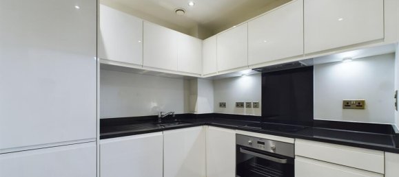 2 bedrooms Apartment in London, United Kingdom No. 6339 31