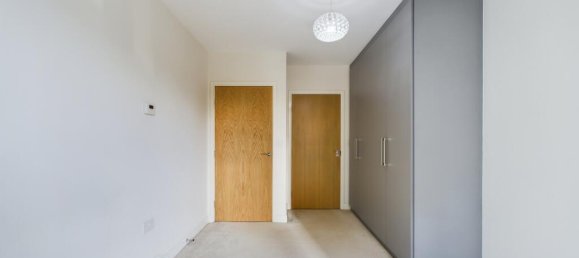 2 bedrooms Apartment in London, United Kingdom No. 6339 11