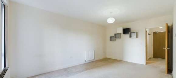 2 bedrooms Apartment in London, United Kingdom No. 6339 17