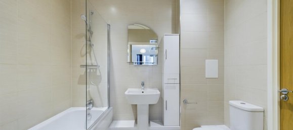 2 bedrooms Apartment in London, United Kingdom No. 6339 9