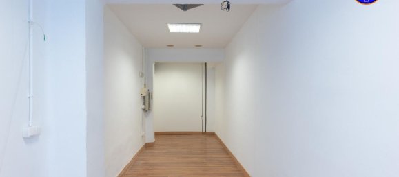 30m² Commercial property in Basque Autonomous Community, Spain No. 152895 6