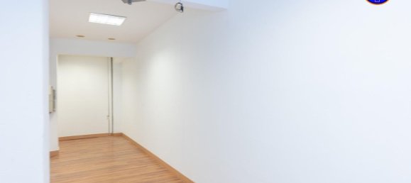 30m² Commercial property in Basque Autonomous Community, Spain No. 152895 8