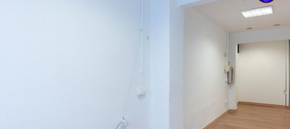 30m² Commercial property in Basque Autonomous Community, Spain No. 152895 7