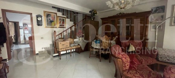 2 Schlafzimmer Haus in Oristano, Italy, Nr. 317592 3