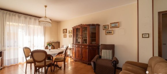 4 rooms Apartment in Selvazzano Dentro, Italy No. 20322 4