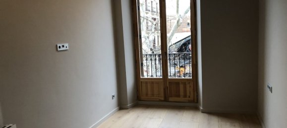 Apartamento T2 em Ciutat Vella, Spain N.º 25631 2