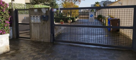 5 rooms Apartment in Lecce, Italy No. 199281 2