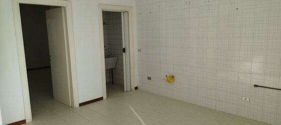 5 rooms Apartment in Lecce, Italy No. 199281 14