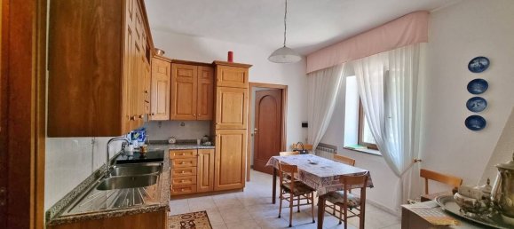 5-Zimmer Haus in Anzano di Puglia, Italy, Nr. 131578 9