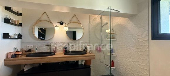 4 bedrooms House in Gard, France No. 299381 15