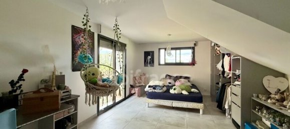 4 bedrooms House in Gard, France No. 299381 17