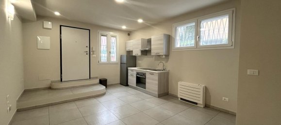 Apartamento de 2 habitaciónes en Bologna, Italy No. 238057 2